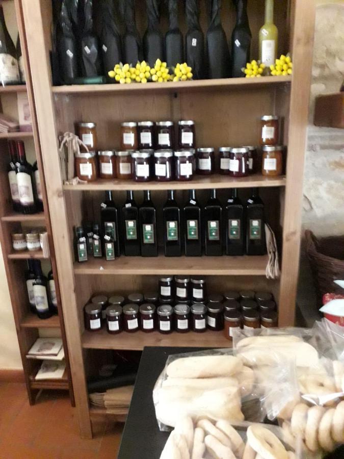 Agriturismo Lupo Cerrino Tarquinia Buitenkant foto