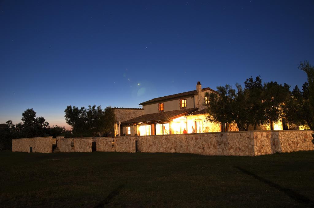 Agriturismo Lupo Cerrino Tarquinia Buitenkant foto